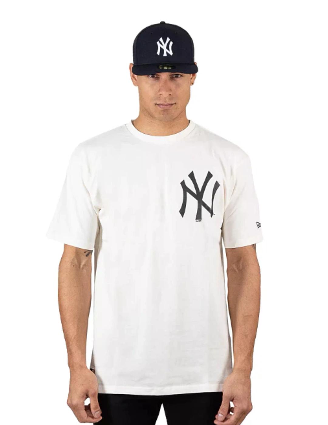 camiseta new era neyyan oversized blanco negro de hmbre.