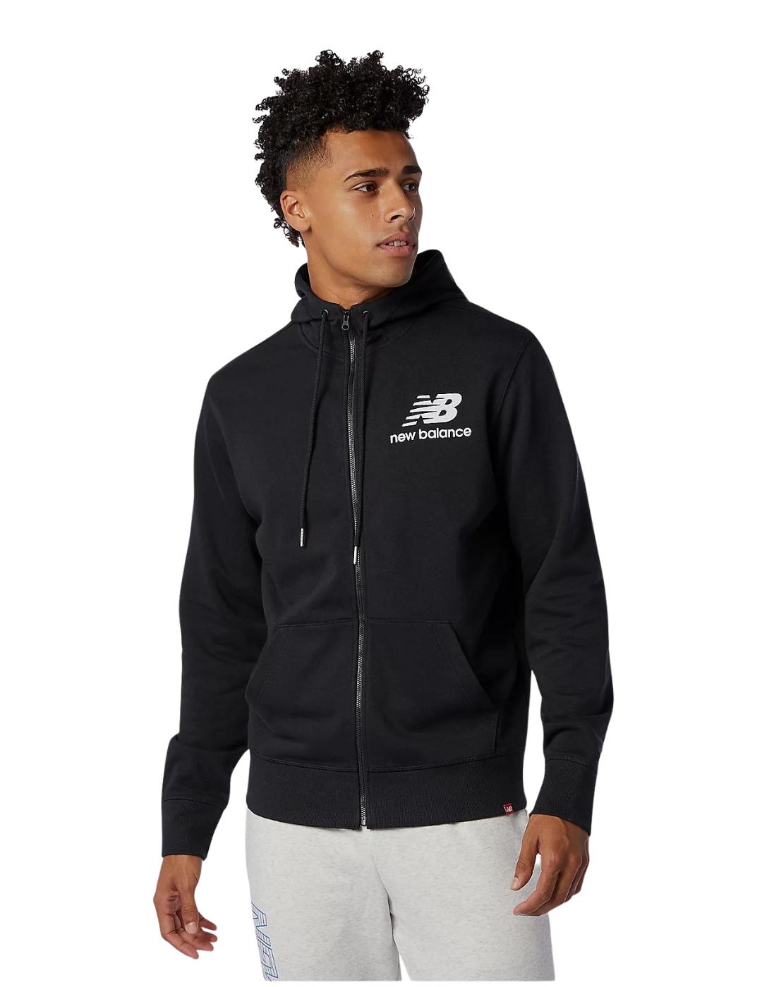 chaqueta New Balance ess stacked full zip negro de hombre.