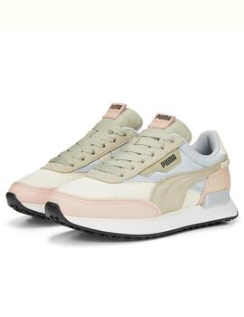 Zapatillas puma future rider interest beige rosa de mujer.