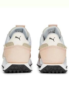 Zapatillas puma future rider interest beige rosa de mujer.