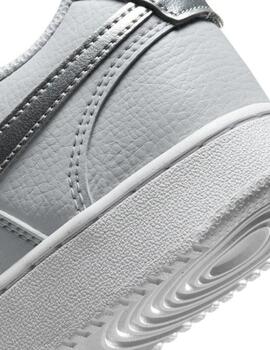 Zapatillas nike court vision nn gris platino de mujer.