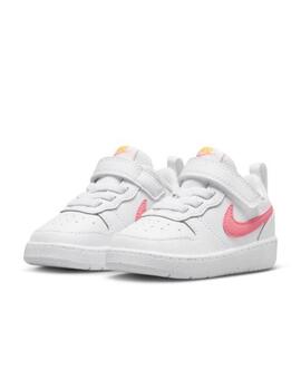 Zapatillas nike court borough blanco rosa de bebé.