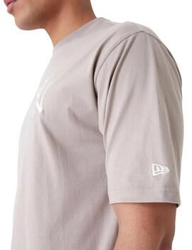 camiseta new era neyyan essential oversized marrón unisex.