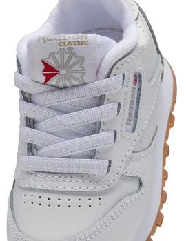 Zapatillas reebok classic leather blanco caramelo de bebé.