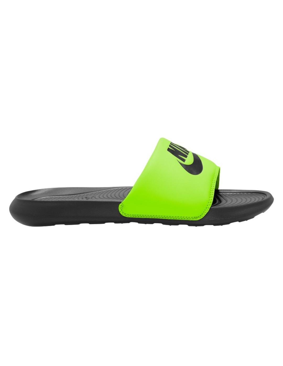 chanclas nike victori one slide negro verde de hombre.