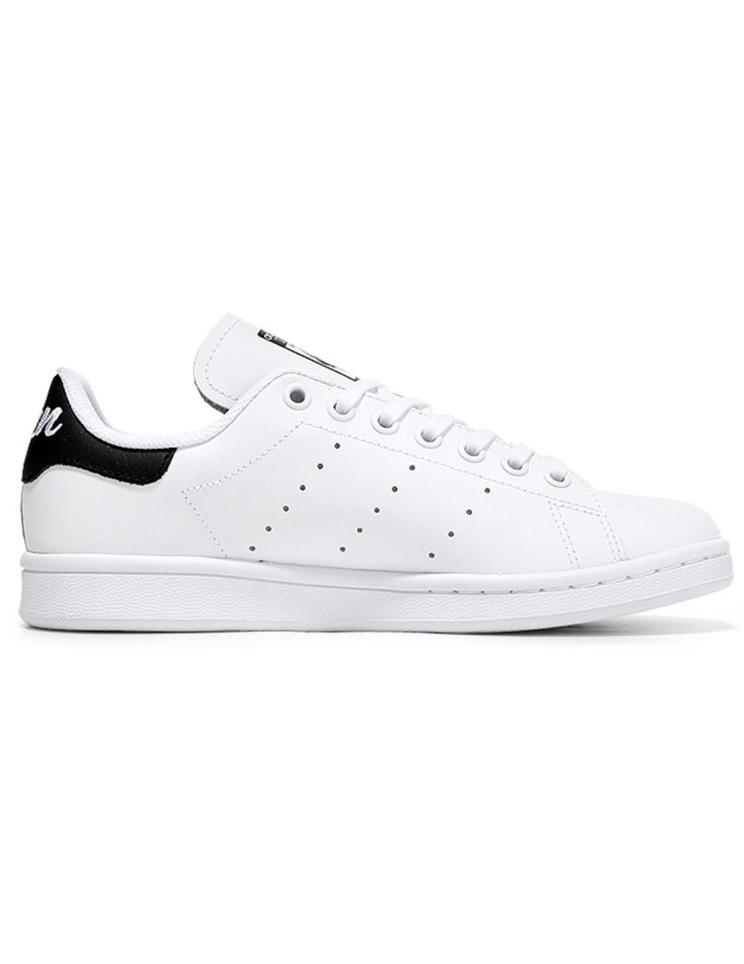 Pólvora diapositiva debate Zapatillas de Niño ADIDAS STAN SMITH J NEGRO