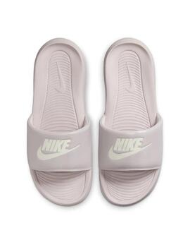 Chanclas nike victori one slide violeta platino de mujer.