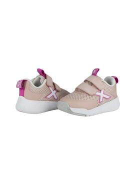 Zapatillas munich baby cloe 15 rosa de bebé.