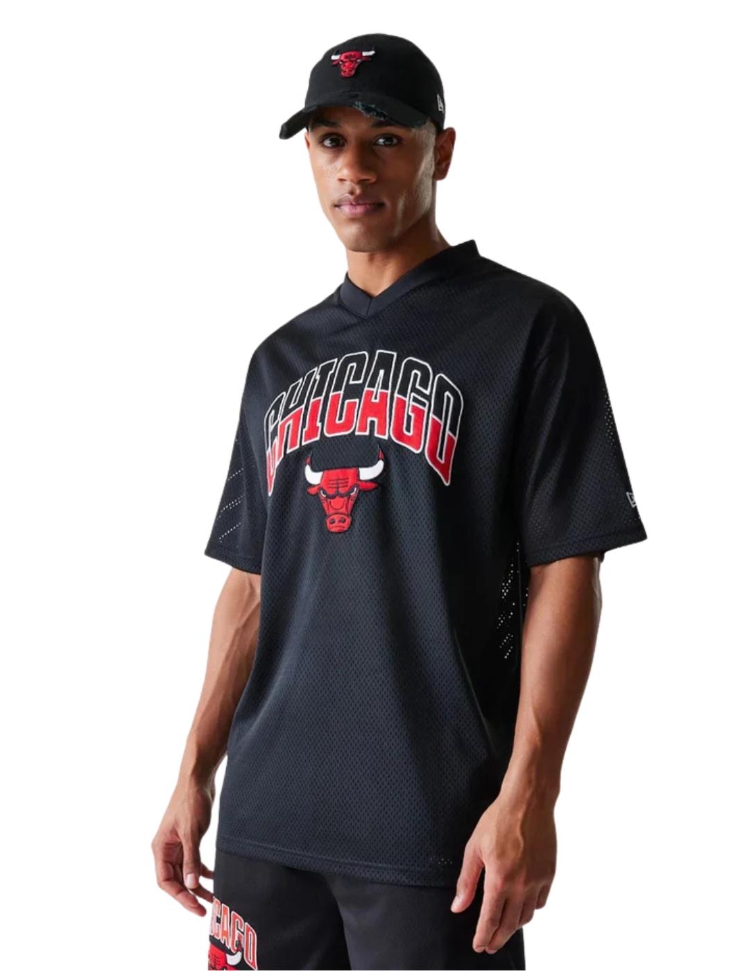 Camiseta new era Chicago Bulls arch mesh negro de hombre.