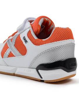 Zapatillas munich one kid vco 75 blanco naranja de niño.