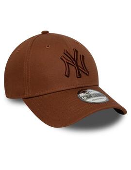 Gorra new era NY Yankees ess 9forty marrón de hombre.