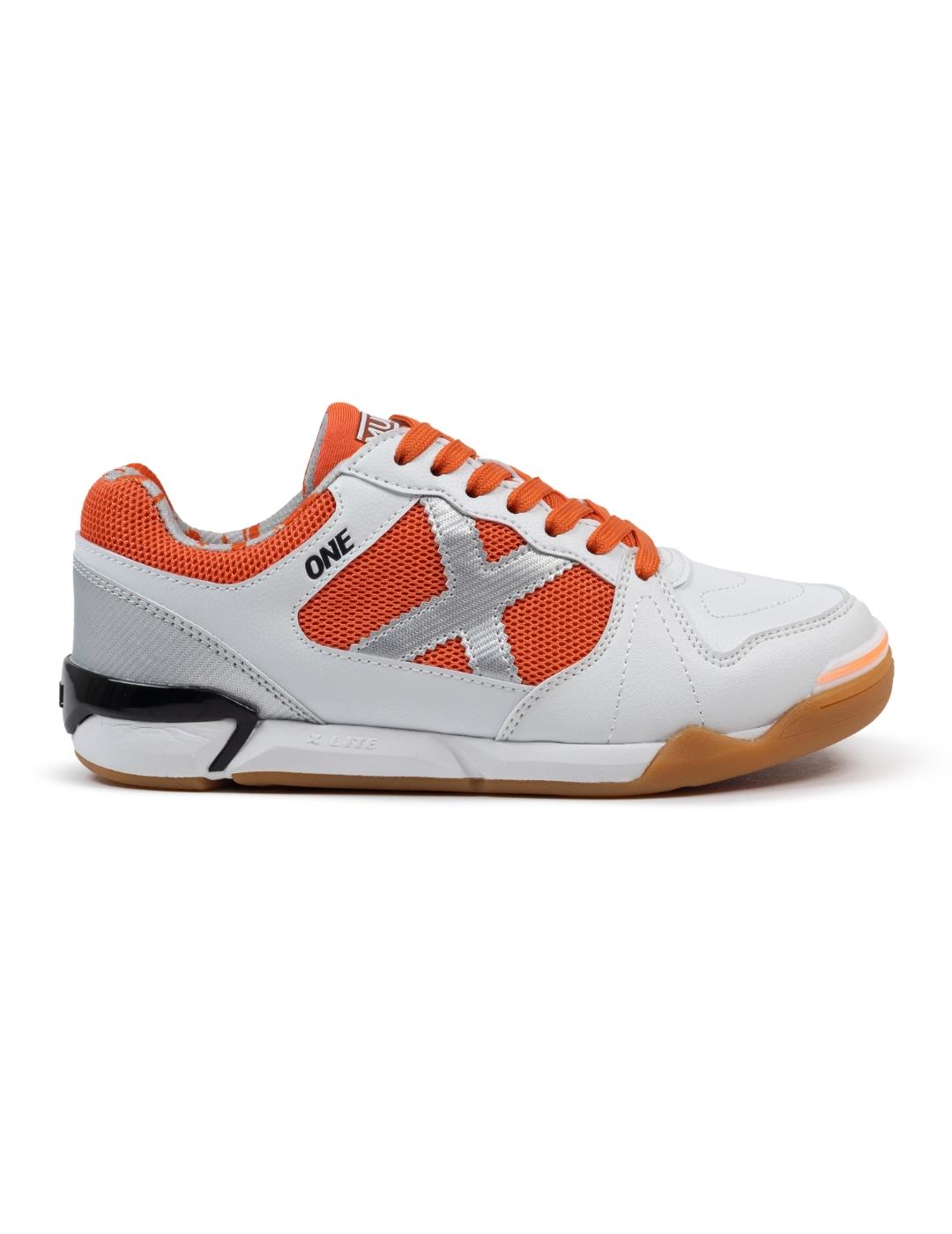 Zapatillas munich one kid 75 blanco naranja de niño.