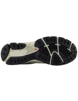 Zapatillas new balance u2002rb beige unisex.
