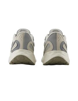 Zapatillas new balance fresh foam arishi v4 gris de mujer.
