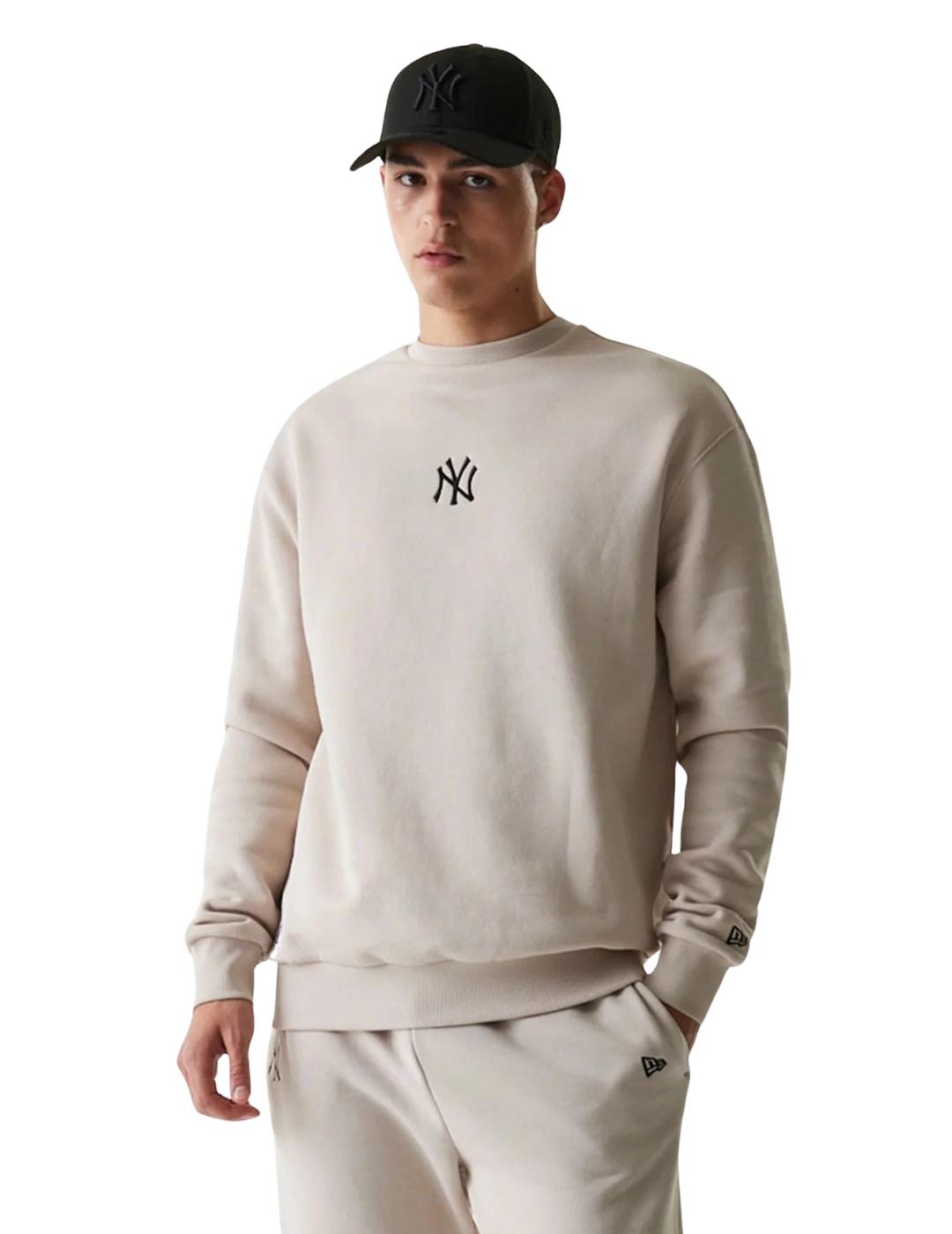 Sudadera new era crewneck NY Yankees ess beige de hombre.