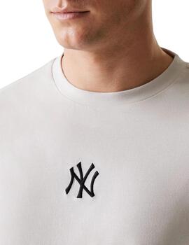 Camiseta new era  oversized NY Yankees ess beige de hombre.