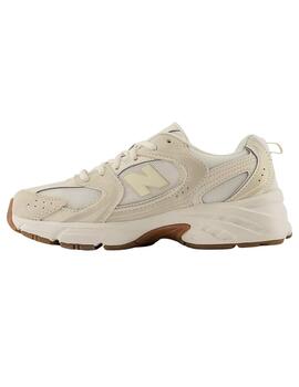 Zapatillas new balance gr530ul beige de niño.