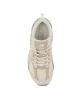 Zapatillas new balance p5305c7 beige de niña.