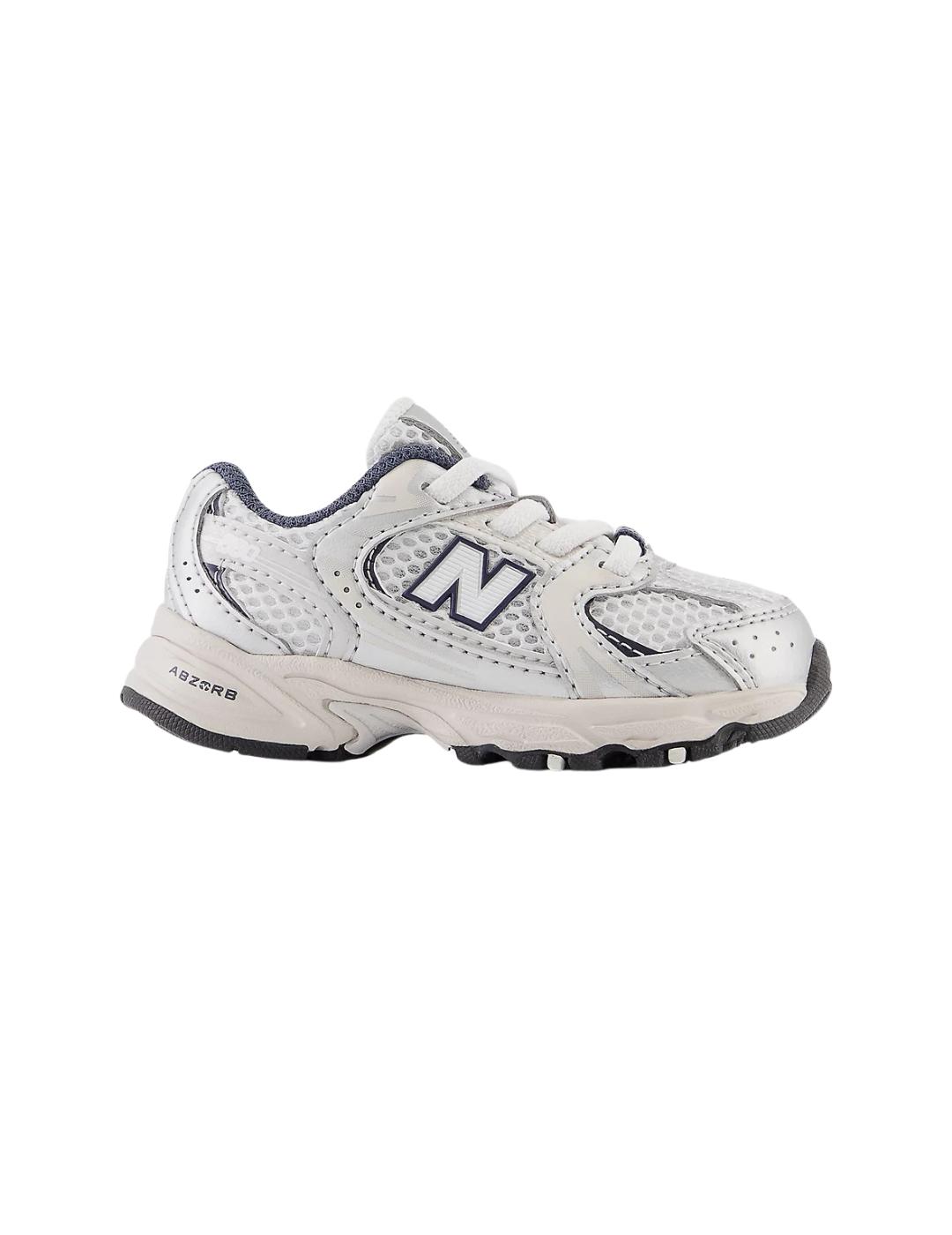 Zapatillas new balance iz530ka gris plata de bebé.