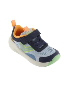 Zapatillas victoria kai barefoot tricot azul de niño.