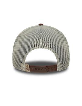 Gorra new era 9forty A-frame patch trucker marrón de hombre.