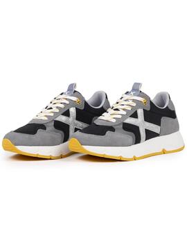 Zapatillas munich mamba 10 negro de mujer.