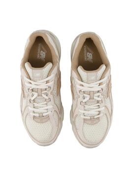 Zapatillas new balance u740in2 beige de mujer.