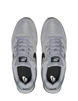 Zapatilla nike md runner 2 gris de hombre.