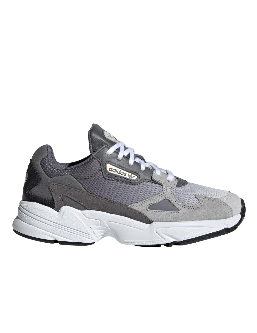 Zapatilla adidas Falcon w gris de mujer.