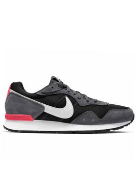 zapatillas nike venture runner gris de hombre.