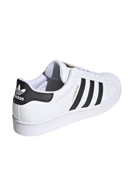 Zapatillas adidas superstar vegan blanco negro de hombre.