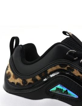 Zapatillas fila strava a leopardo de mujer.