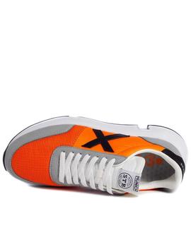 Zapatillas munich versus 02 naranja gris de hombre.