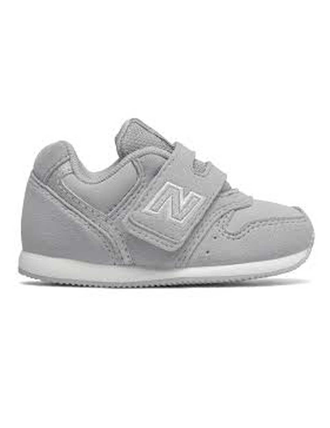 Zapatillas de Niño New Balance FS996GUI GRIS/PLATA