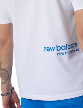 camiseta New Balance essentials Winterized blanco de hombre.