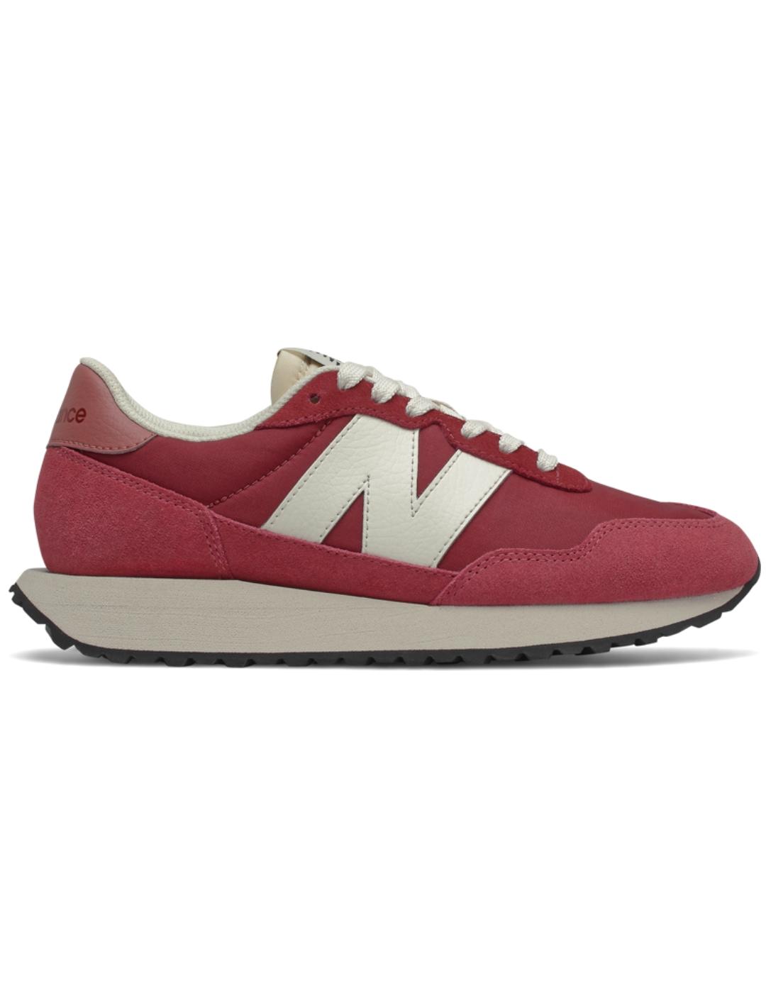 Zapatillas new balance 237 granate de mujer.