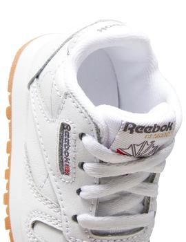 Zapatillas reebok classic leather blanco caramelo de bebe.