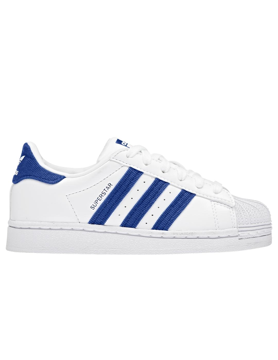 Zapatillas adidas superstar c blanco azul de niño.