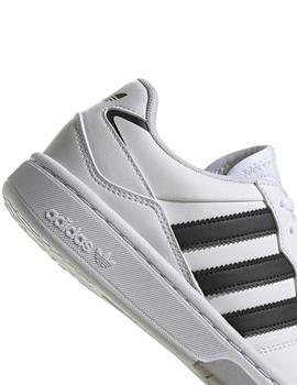 Zapatillas adidas courtic j blanco negro de niño.