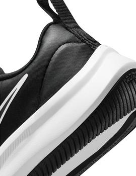 Zapatillas nike star runner 3 negro de niño.