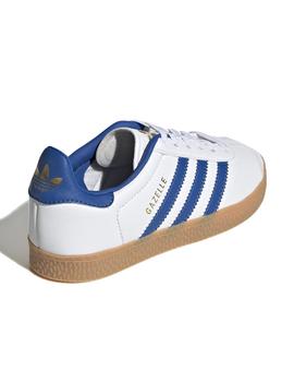 Zapatillas adidas gazelle blanco azul de niño.